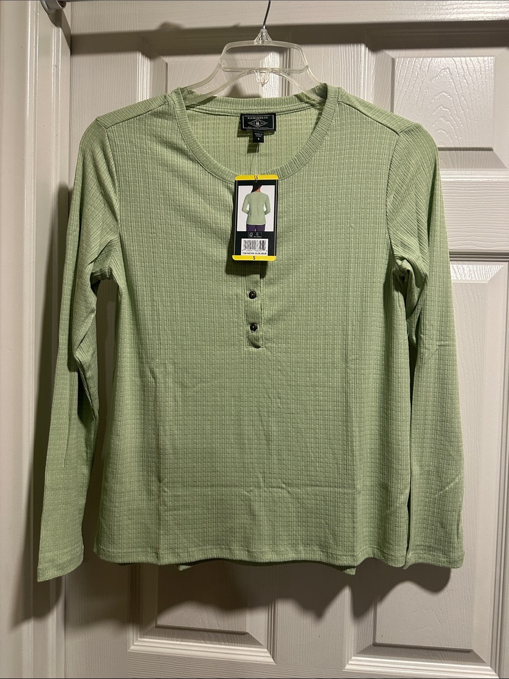 🆕 G.H. Bass & Co. Textured Henley Top Sage Green Long Sleeve